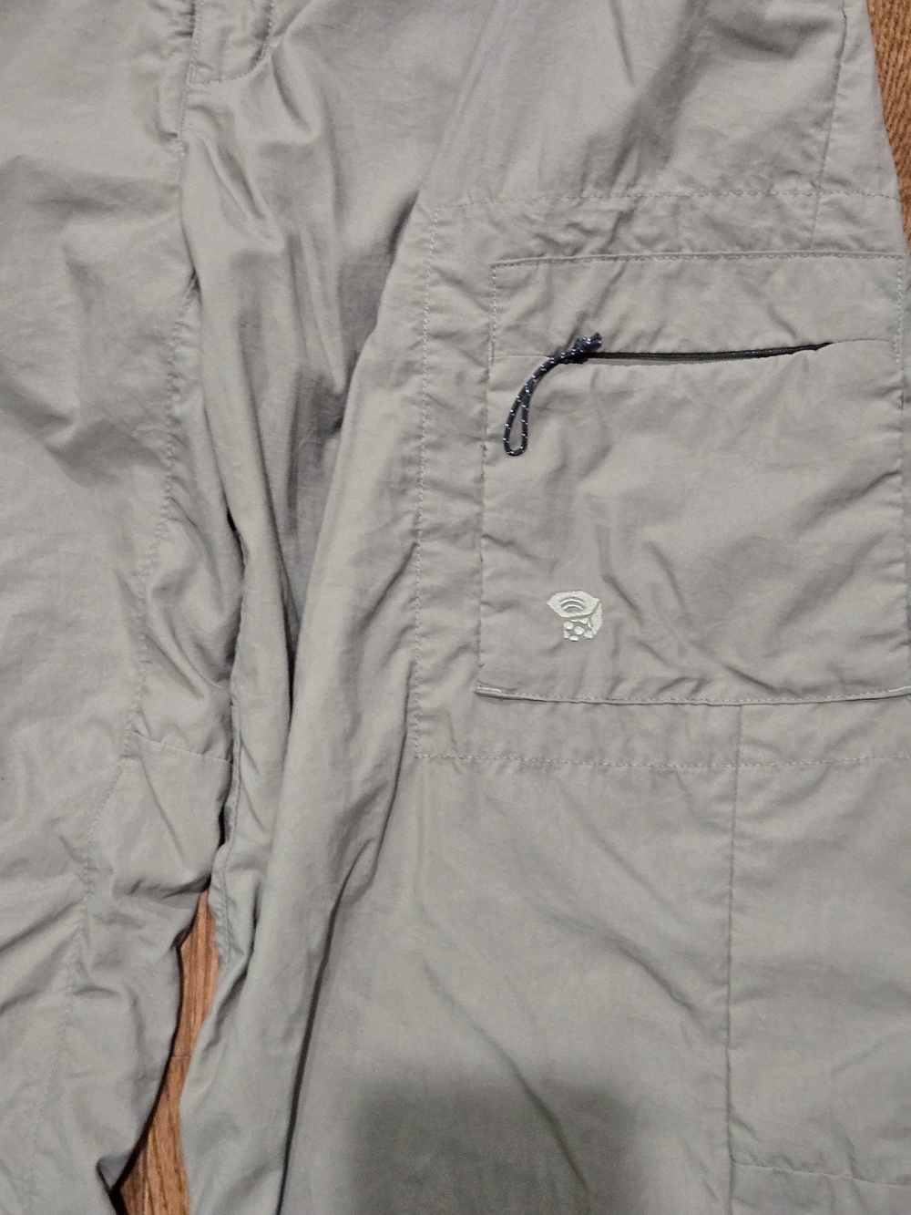 Mountain Hardwear Men's Cargo Pants in Light Khaki